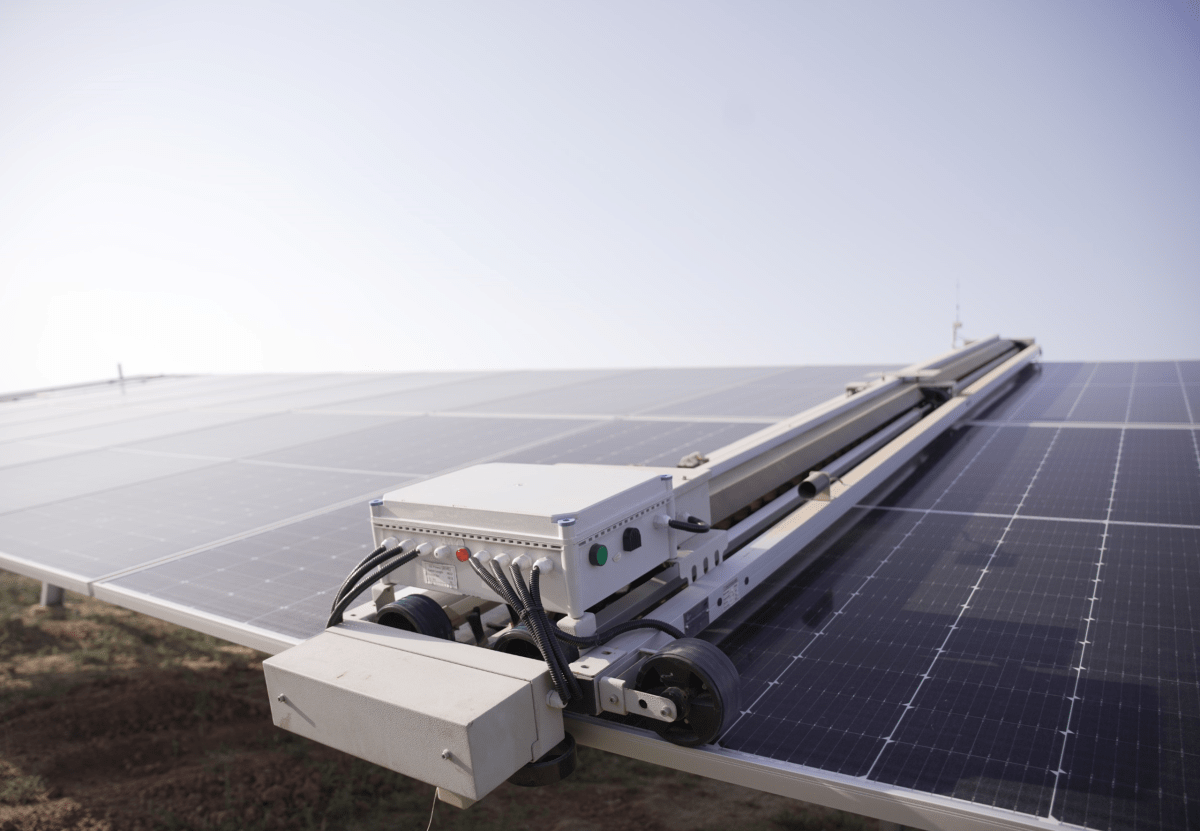 SB-01 Solar panel Automatic Dry Cleaning Robot