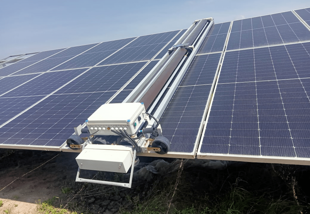 SB-03 semi automatic dry-cleaning robot